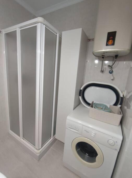 Islaoc Apartamentos - Apartamento 2 Habitaciones Primera Linea Playa Central إيسلا كريستينا المظهر الخارجي الصورة
